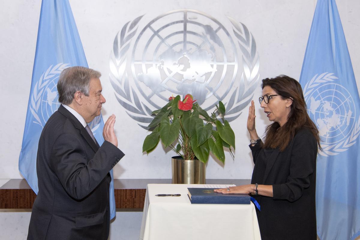SRSG taking oath